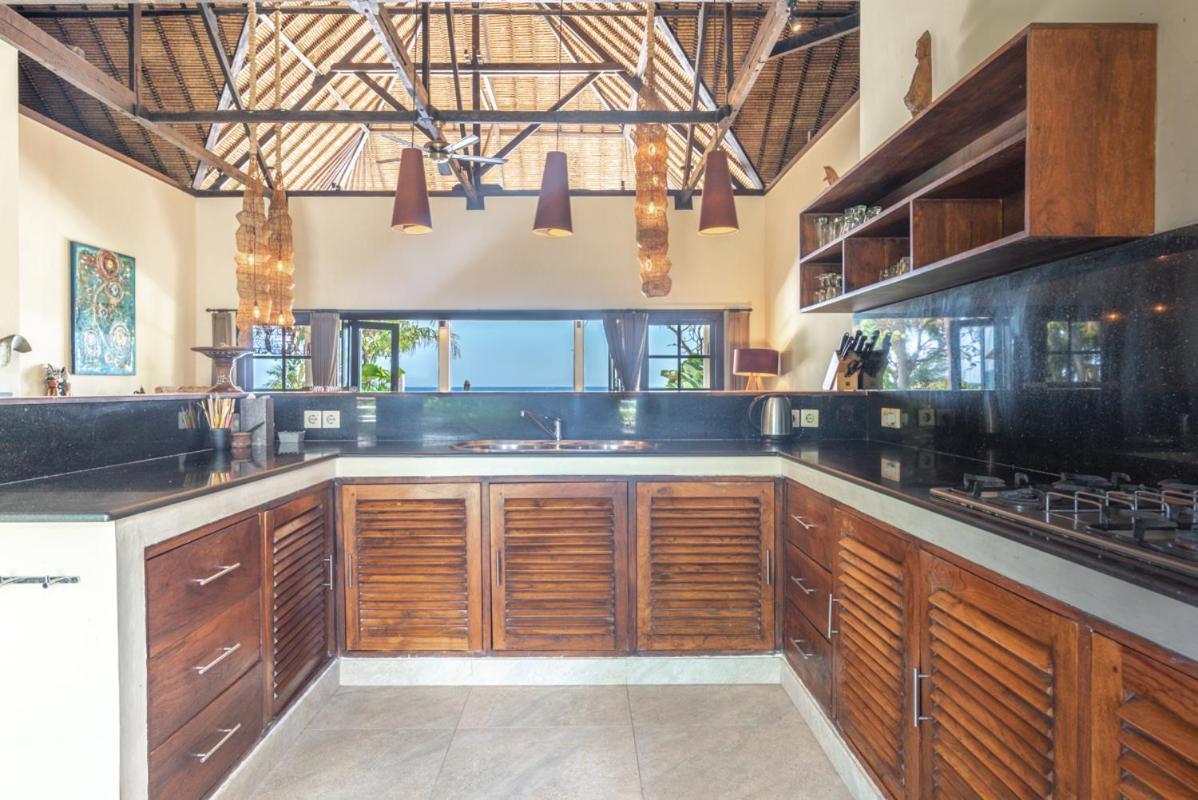 Sali: Luxury With Staff! Villa Bubunan
