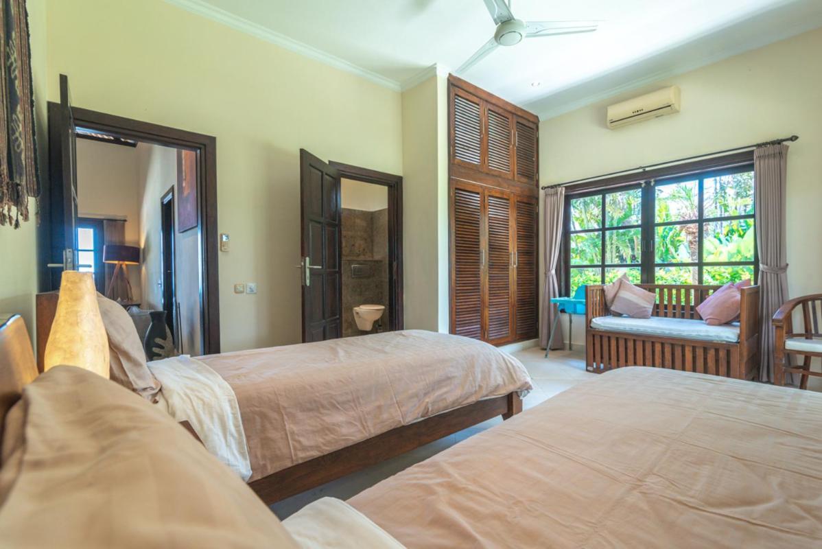 Sali: Luxury With Staff! Bubunan