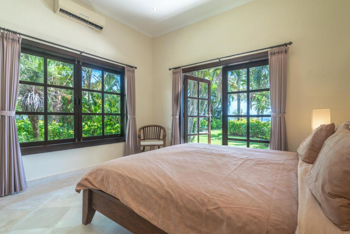 Sali: Luxury With Staff! Villa